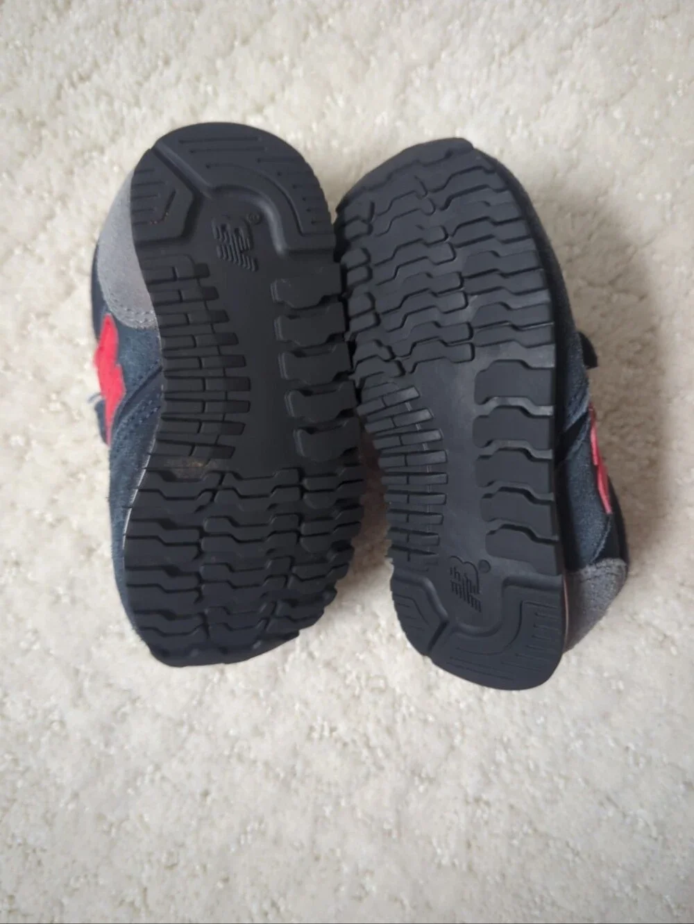 New Balance 420 Kids Navy and Red Velcro Sneakers Toddler Size 6
